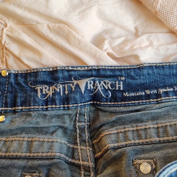 Trinity Ranch Jeans Size 11 - Picture 5 of 5